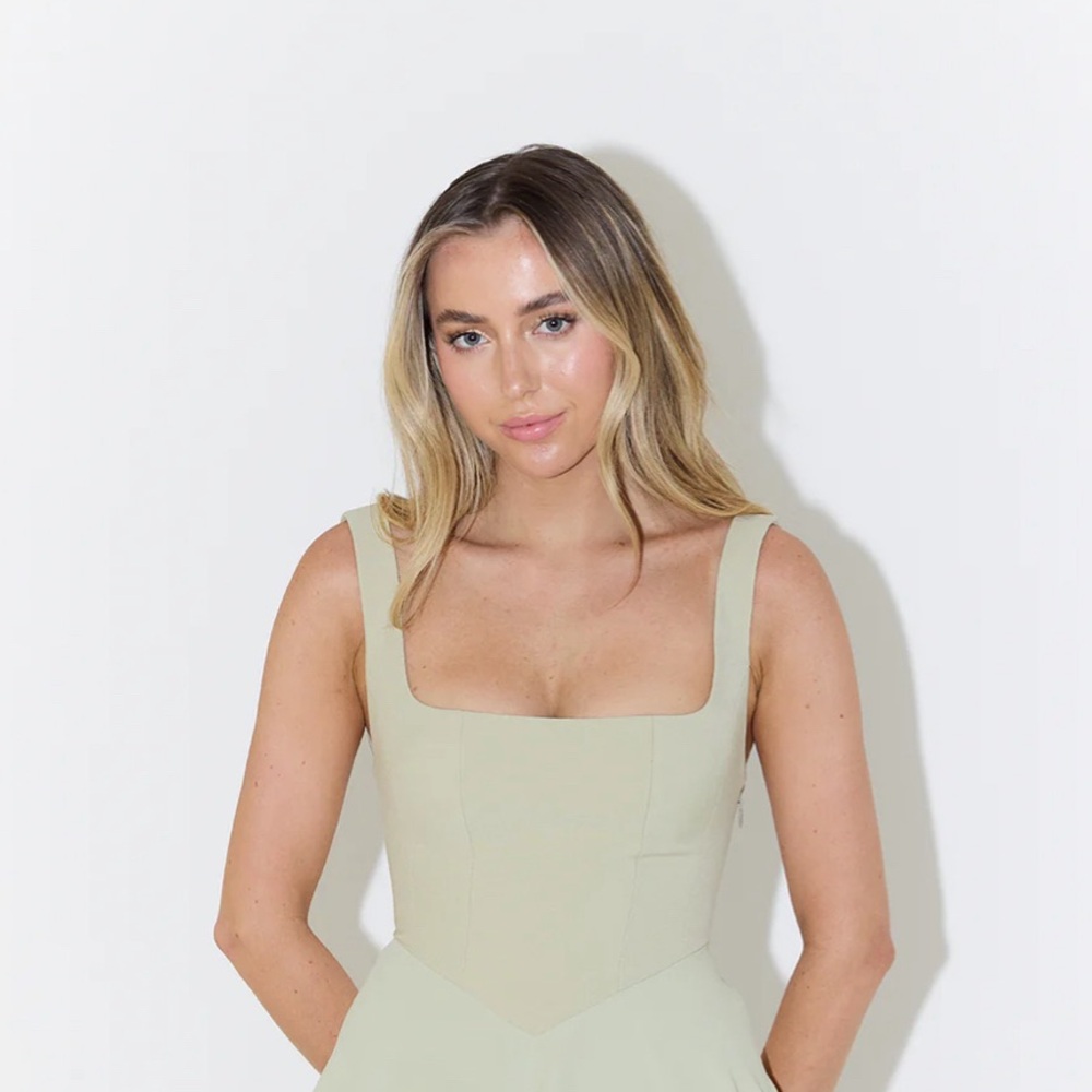 Brexly Boutique Whitney Square Neck Midi Dress (NWT) Sage Green L